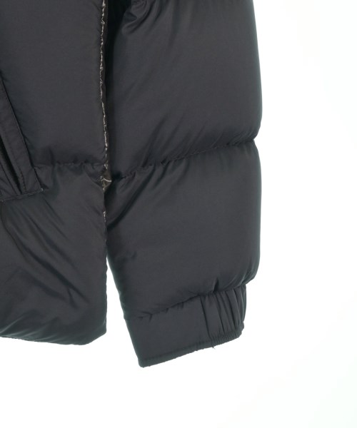 MONCLER（モンクレール）ダウンジャケット/ダウンベスト 紺 サイズ:1(S位) メンズ/2200620210010