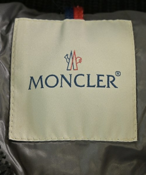 MONCLER（モンクレール）ダウンジャケット/ダウンベスト 黒 サイズ:2(M位) メンズ/2200669630022