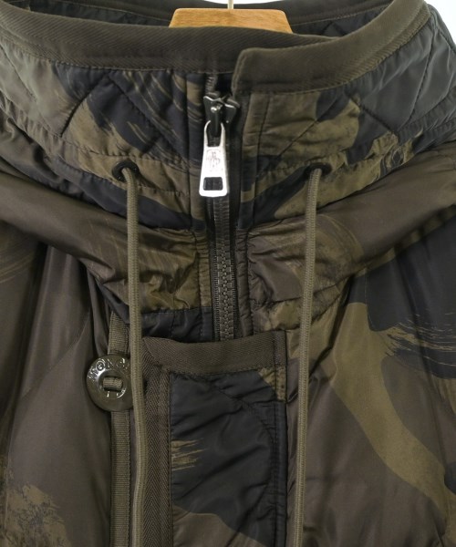 MONCLER（モンクレール）ダウンジャケット/ダウンベスト その他（柄物・カラフル） サイズ:2(M位) メンズ/2200663371013