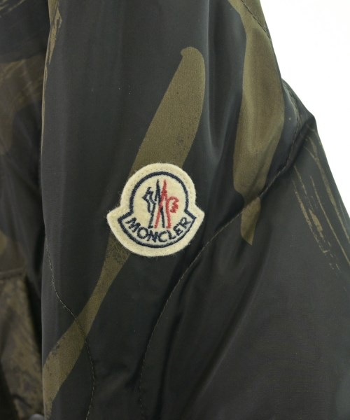 MONCLER（モンクレール）ダウンジャケット/ダウンベスト その他（柄物・カラフル） サイズ:2(M位) メンズ/2200663371013