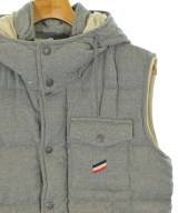 MONCLER（モンクレール）ダウンジャケット/ダウンベスト グレー サイズ:3(L位) メンズ/2200663371068