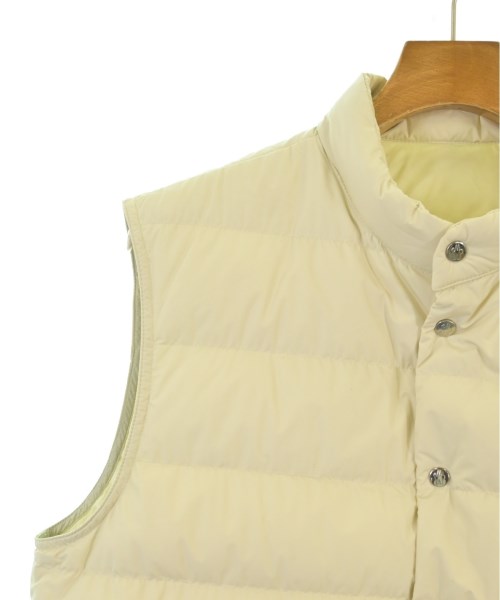 MONCLER（モンクレール）ダウンジャケット/ダウンベスト 白 サイズ:3(L位) メンズ/2200668074186