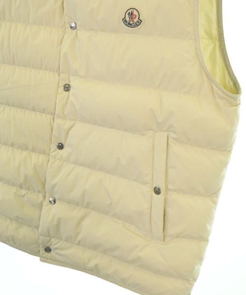 MONCLER（モンクレール）ダウンジャケット/ダウンベスト 白 サイズ:3(L位) メンズ/2200668074186