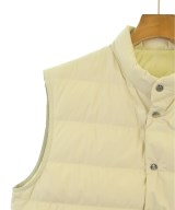 MONCLER（モンクレール）ダウンジャケット/ダウンベスト 白 サイズ:3(L位) メンズ/2200668074186