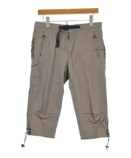 MONCLER GRENOBLE(モンクレールグルノーブル)ショートパンツ カーキ サイズ:46(M位)/2200678975480