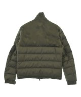 MONCLER（モンクレール）ダウンジャケット/ダウンベスト カーキ サイズ:1(S位) メンズ/2200693776017