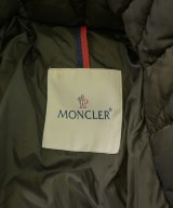 MONCLER（モンクレール）ダウンジャケット/ダウンベスト カーキ サイズ:1(S位) メンズ/2200693776017