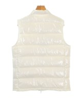 MONCLER（モンクレール）ダウンジャケット/ダウンベスト 白 サイズ:3(L位) メンズ/2200693919025