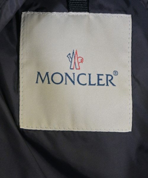 MONCLER（モンクレール）ダウンジャケット/ダウンベスト 紺 サイズ:4(XL位) メンズ/2200698567016