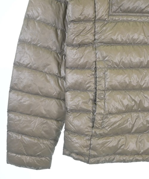 MONCLER（モンクレール）ダウンジャケット/ダウンベスト グレー サイズ:4(XL位) メンズ/2200698567054