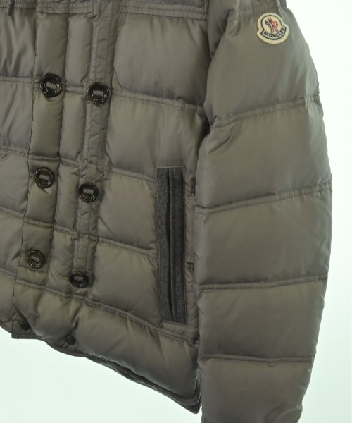 MONCLER（モンクレール）ダウンジャケット/ダウンベスト グレー サイズ:0(XS位) メンズ/2200699536011