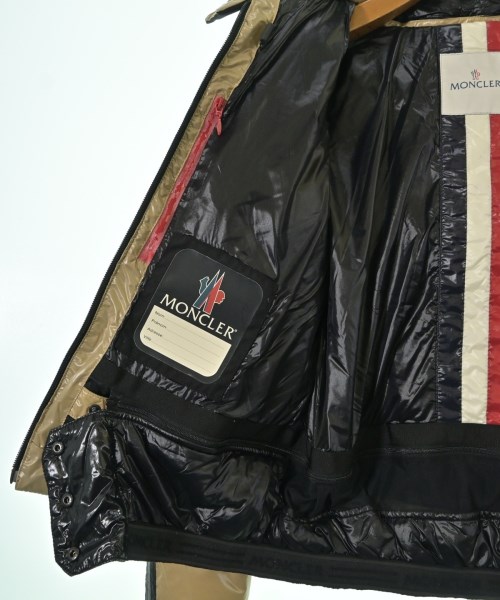 MONCLER（モンクレール）ダウンジャケット/ダウンベスト ベージュ サイズ:S レディース/2200698544017