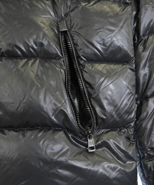 MONCLER（モンクレール）ダウンジャケット/ダウンベスト 黒 サイズ:3(L位) メンズ/2200652771015