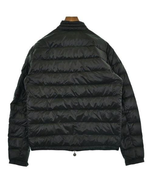MONCLER（モンクレール）ダウンジャケット/ダウンベスト 黒 サイズ:3(L位) メンズ/2200657811020