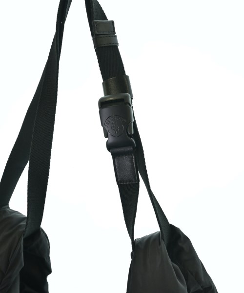 MONCLER（モンクレール）ショルダーバッグ 黒 サイズ:- メンズ/2200659856104
