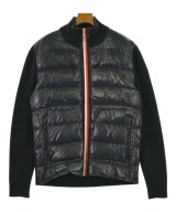 MONCLER（モンクレール）ダウンジャケット/ダウンベスト 紺 サイズ:XL メンズ/2200657506025