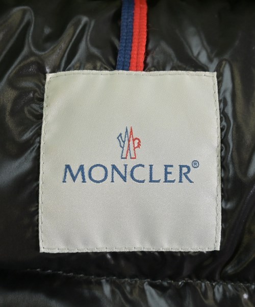 MONCLER（モンクレール）ダウンジャケット/ダウンベスト カーキ サイズ:-(M位) メンズ/2200716448013