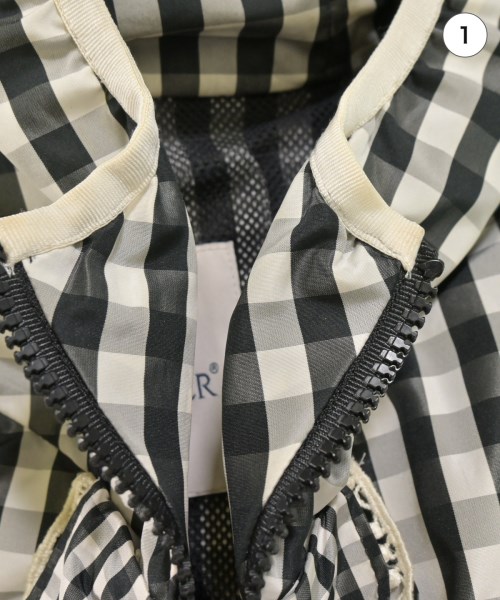 MONCLER（モンクレール）ブルゾン 黒 サイズ:3(L位) レディース/2200717056156