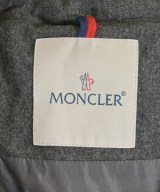 MONCLER（モンクレール）ダウンジャケット/ダウンベスト グレー サイズ:1(S位) メンズ/2200717718030