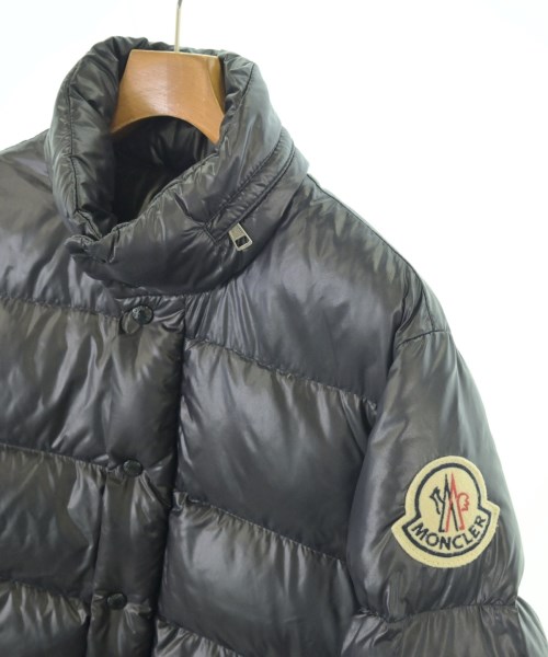 MONCLER（モンクレール）ダウンジャケット/ダウンベスト 紺 サイズ:2(M位) メンズ/2200718294014