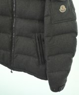MONCLER（モンクレール）ダウンジャケット/ダウンベスト グレー サイズ:4(XL位) メンズ/2200718993078