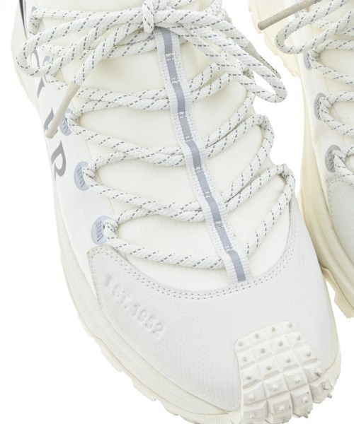 MONCLER（モンクレール）スニーカー 白 サイズ:43(28cm位) メンズ/2200719279119