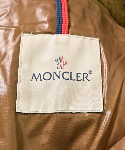 MONCLER（モンクレール）ダウンジャケット/ダウンベスト 茶 サイズ:4(XL位) メンズ/2200645001044