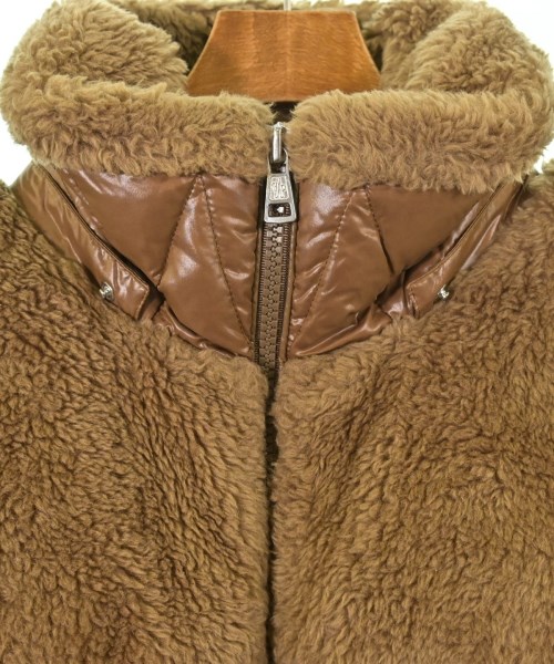 MONCLER（モンクレール）ダウンジャケット/ダウンベスト 茶 サイズ:4(XL位) メンズ/2200645001044