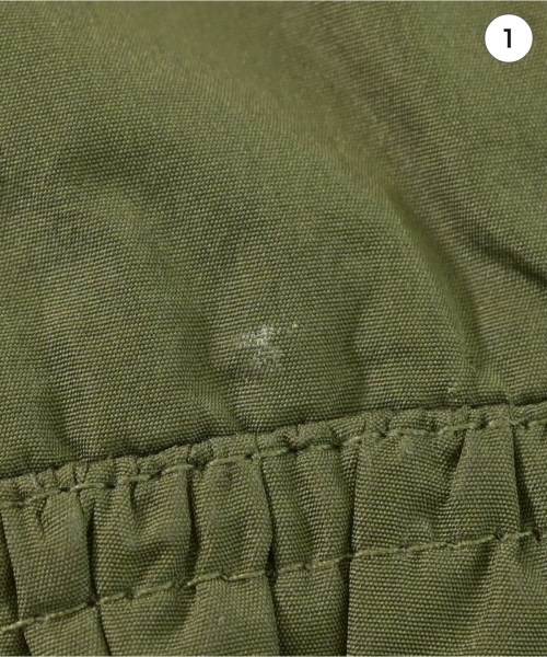 MONCLER（モンクレール）その他 カーキ サイズ:2(M位) レディース/2200647914083