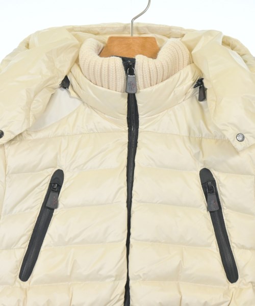 MONCLER（モンクレール）ダウンジャケット/ダウンベスト 白 サイズ:0(XS位) レディース/2200649813063