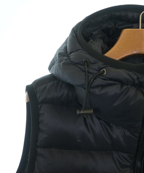 MONCLER（モンクレール）ダウンジャケット/ダウンベスト 紺 サイズ:1 (S位) メンズ/2200653450018