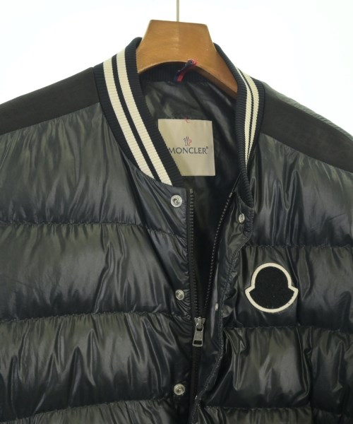 MONCLER（モンクレール）ダウンジャケット/ダウンベスト 黒 サイズ:3(L位) メンズ/2200705682046