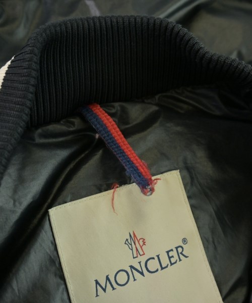 MONCLER（モンクレール）ダウンジャケット/ダウンベスト 黒 サイズ:3(L位) メンズ/2200705682046