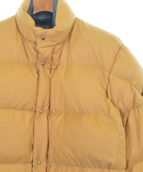 MONCLER（モンクレール）ダウンジャケット/ダウンベスト ベージュ サイズ:-(XL位) メンズ/2200661358023