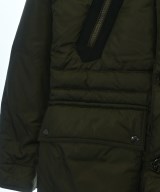 MONCLER（モンクレール）ダウンジャケット/ダウンベスト カーキ サイズ:1(S位) メンズ/2200667967021