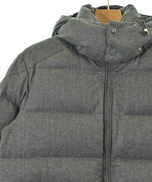 MONCLER（モンクレール）ダウンジャケット/ダウンベスト グレー サイズ:1(S位) メンズ/2200730796039