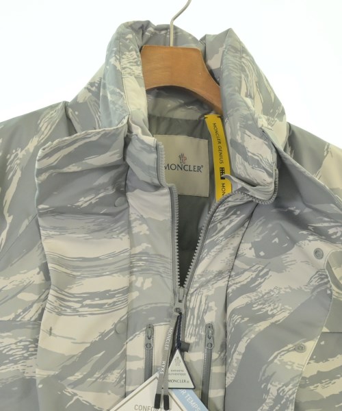 MONCLER GENIUS（モンクレールジーニアス）ダウンジャケット/ダウンベスト グレー サイズ:2(M位) メンズ/2200733654039