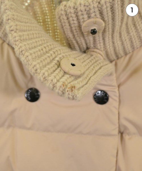 MONCLER（モンクレール）ダウンジャケット/ダウンベスト ベージュ サイズ:M レディース/2200721220536
