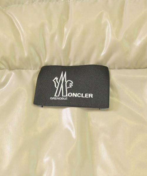 MONCLER GRENOBLE（モンクレールグルノーブル）ダウンジャケット/ダウンベスト ベージュ サイズ:L メンズ/2200724144020