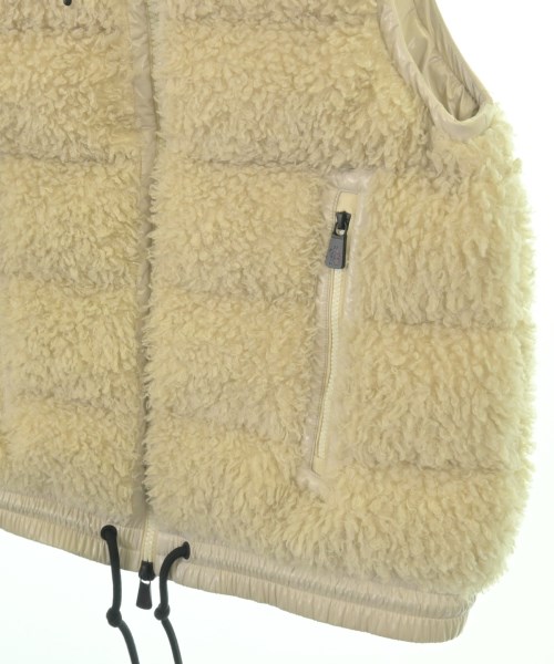 MONCLER GRENOBLE（モンクレールグルノーブル）ダウンジャケット/ダウンベスト ベージュ サイズ:L メンズ/2200724144020