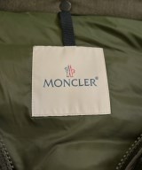 MONCLER（モンクレール）ダウンジャケット/ダウンベスト カーキ サイズ:3(L位) メンズ/2200728428010