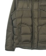 MONCLER（モンクレール）ダウンジャケット/ダウンベスト カーキ サイズ:3(L位) メンズ/2200728428010