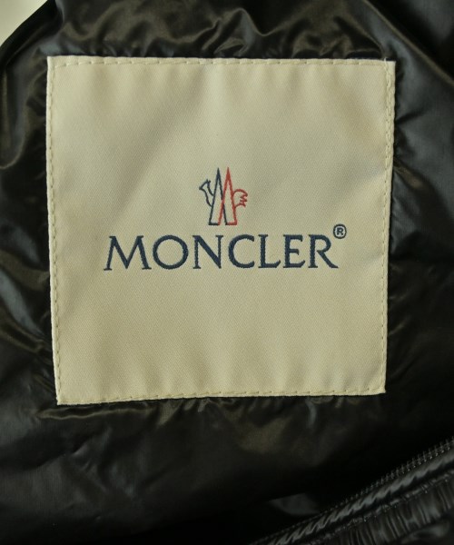 MONCLER（モンクレール）ダウンジャケット/ダウンベスト 黒 サイズ:2(M位) メンズ/2200677745022