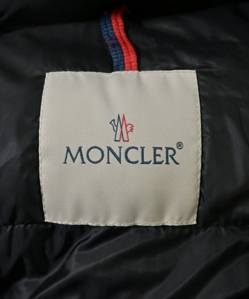 MONCLER（モンクレール）ダウンジャケット/ダウンベスト 黒 サイズ:0(XS位) メンズ/2200683679014