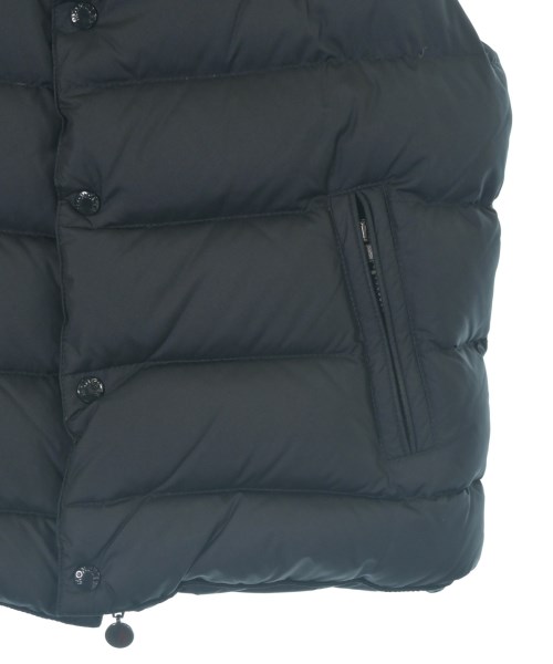 MONCLER（モンクレール）ダウンジャケット/ダウンベスト 紺 サイズ:1(S位) メンズ/2200684700014