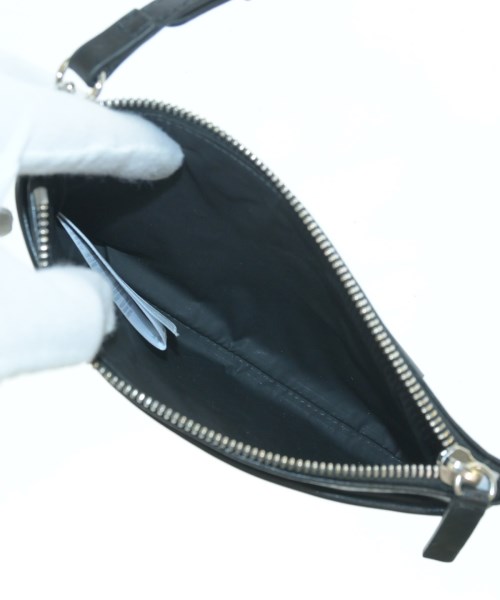 MONCLER（モンクレール）ショルダーバッグ 黒 サイズ:- レディース/2200685901038