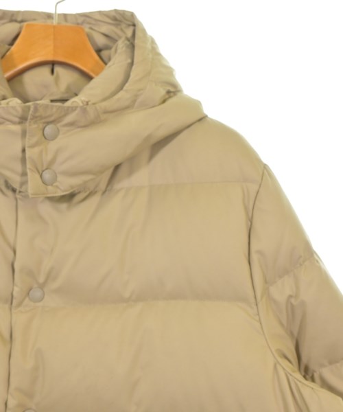 MONCLER（モンクレール）ダウンジャケット/ダウンベスト ベージュ サイズ:3(L位) メンズ/2200686557029