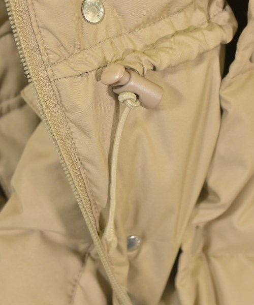 MONCLER（モンクレール）ダウンジャケット/ダウンベスト ベージュ サイズ:3(L位) メンズ/2200686557029