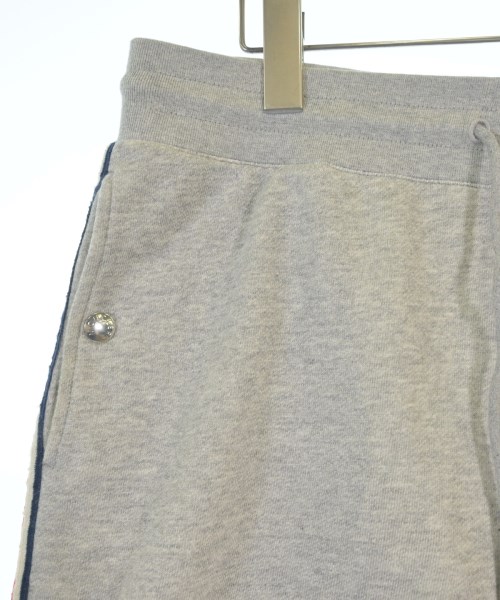 MONCLER（モンクレール）ショートパンツ グレー サイズ:M メンズ/2200686628118