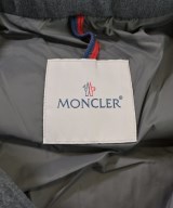 MONCLER（モンクレール）ダウンジャケット/ダウンベスト グレー サイズ:2(M位) メンズ/2200687737024